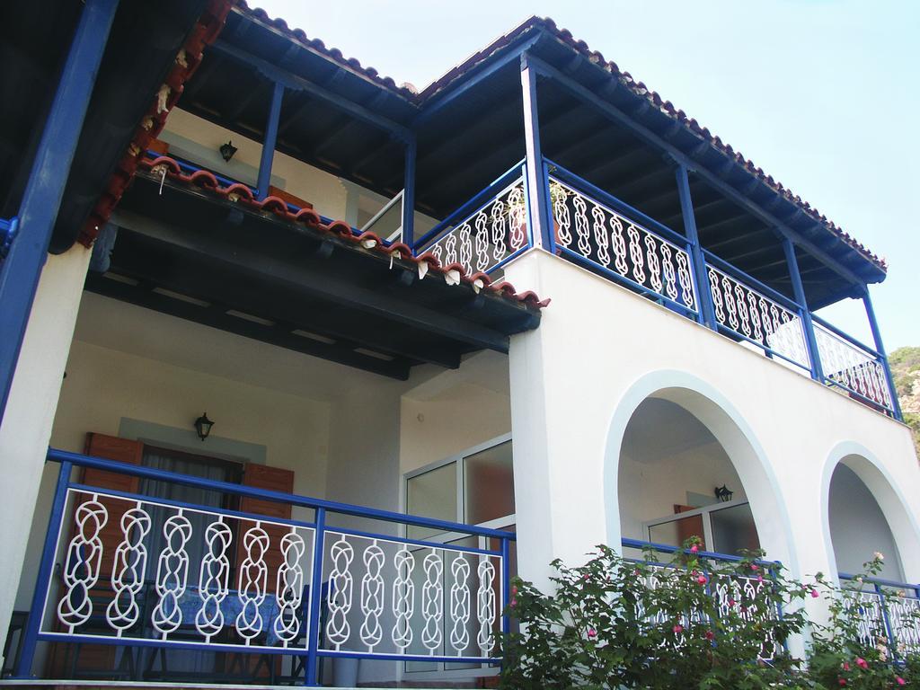 Agnanti Hotel Kalamakia Exterior photo